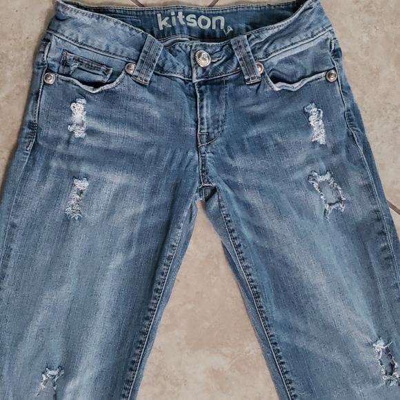 Kitson LA Jeans, Low Rise slim boot cut, 26 waist - Picture 4 of 6